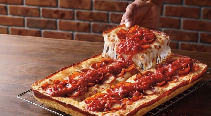 Pizza Hut Detroit-Style Pizza Hut Detroit-Style Pizza