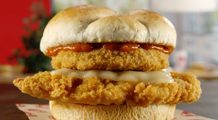 Wendy’s Italian Mozzarella Chicken Sandwich Wendy's Italian Mozzarella Chicken Sandwich